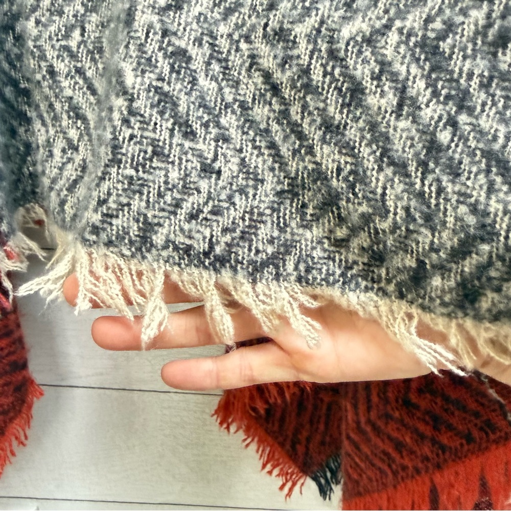 Marc New York Andrew Marc Plaid Poncho Sweater | One Size | Cozy Layer - Picture 4 of 7